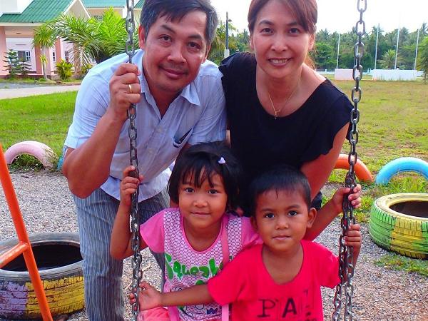 Felix Family Bakery Build, Thailand